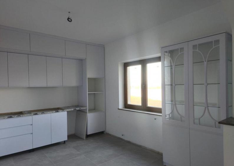 Casa finisata, teren 2500mp, Marginea - 12