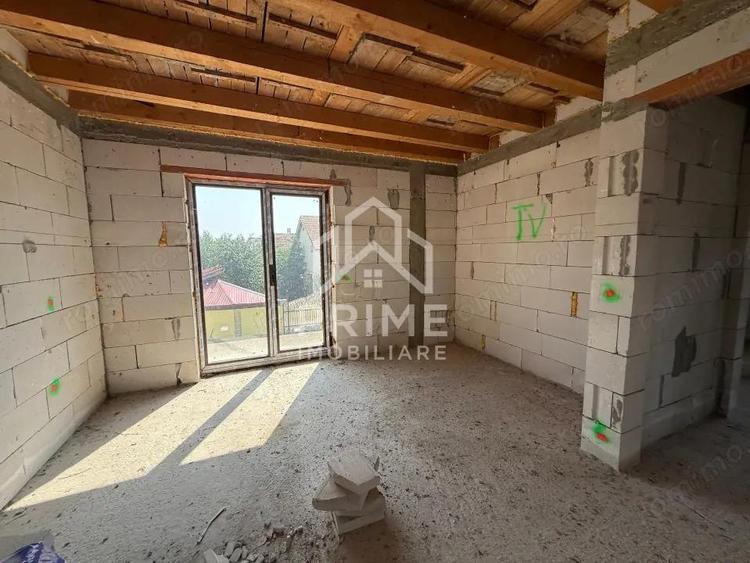 CASA LA ROSU DE VANZARE (ZONA AMPOI 3) 290 MP UTILI - 500 MP TEREN. - 4