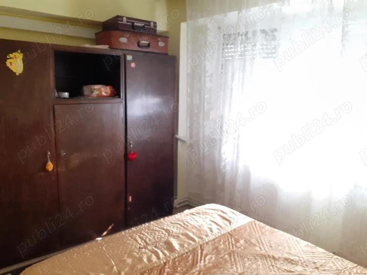 Vanzare Apart. 2 cam. cf.1 dec.,et.4, spraf.utila 50.45, balcon de 7.ml, str. Randunicii Zona Obor - 5
