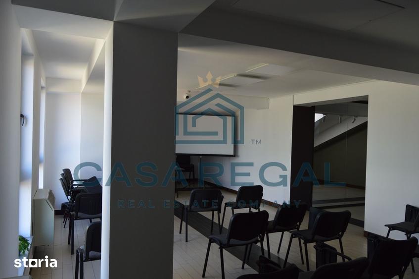 Spațiu comercial, de 200 mp, în Cantemir