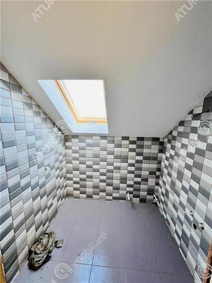 Apartament cu 4 camere 2 bai si balcon zona Rahovei din Sibiu - 9