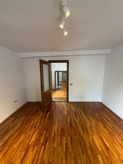 Casa individuala cu 4 camere - Bulevardul Expozitiei - 7