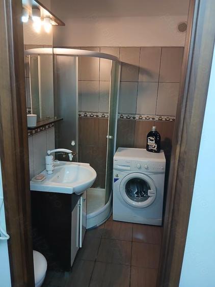 Inchiriez garsoniera etaj2 str Alion - 1