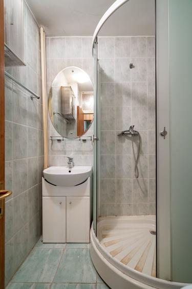 Vanzare 4 camere Moșilor, vis-a-vis de Banca Transilvania, etaj 2, liniște - 6