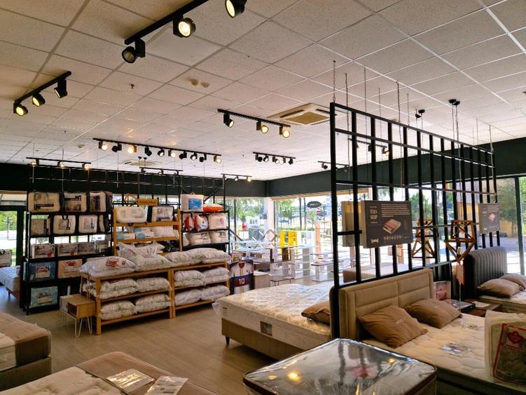 Spațiu comercial de închiriat Snagov Plaza, 250 mp - 750 mp, vizibilitate DN1 - 3