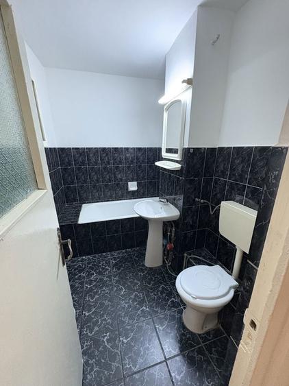 Inchiriez/vand apartament 2 camere, 52mp, etaj 2/4, mutare imediata - 3