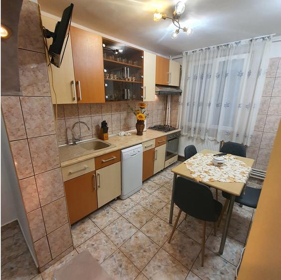 Brancoveanu, Metrou,Parc ,Etajul 3/4,2 Locuri de parcare,Mobilat,Utilat,Liber - 3