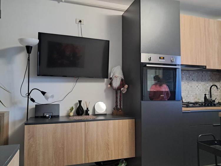 Mamaia-Nord-foarte aproape de Mare+parcare proprietate- mobilat utilat-83000 € - 3