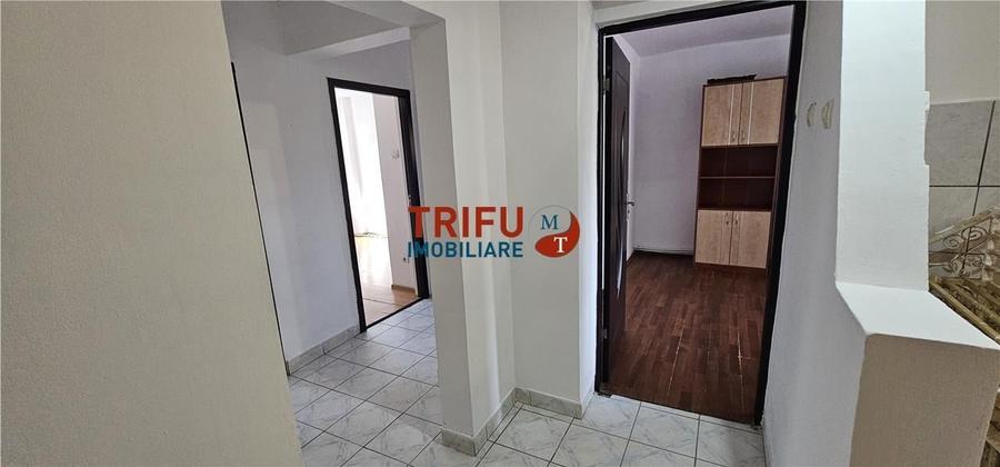 Apartament cu 3 camere etaj 3 Zona Mercur - 7