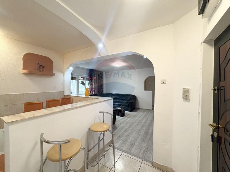 Apartament cu 2 camere de închiriat în Micalaca zona 300 - 7