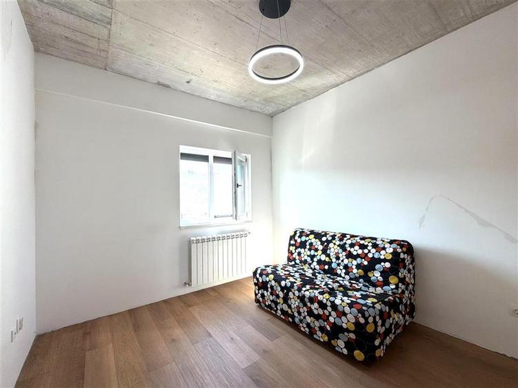 Apartament cu 3  camere in zona Copoului, Str. Fundac Ursulea - 6