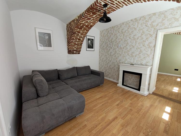 Apartament 2 camere mobilat si utilat zona Piata Sfatului - 2