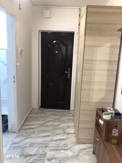 Vand garsiniera la parter cu balcon 27500 navodari - 3