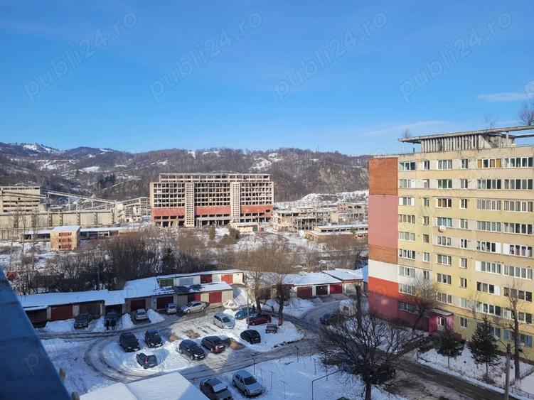 Vand Apartament cu 2 camere - 1