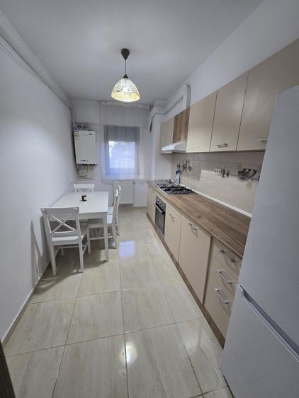 Inchiriez apartament 2 camere - 2