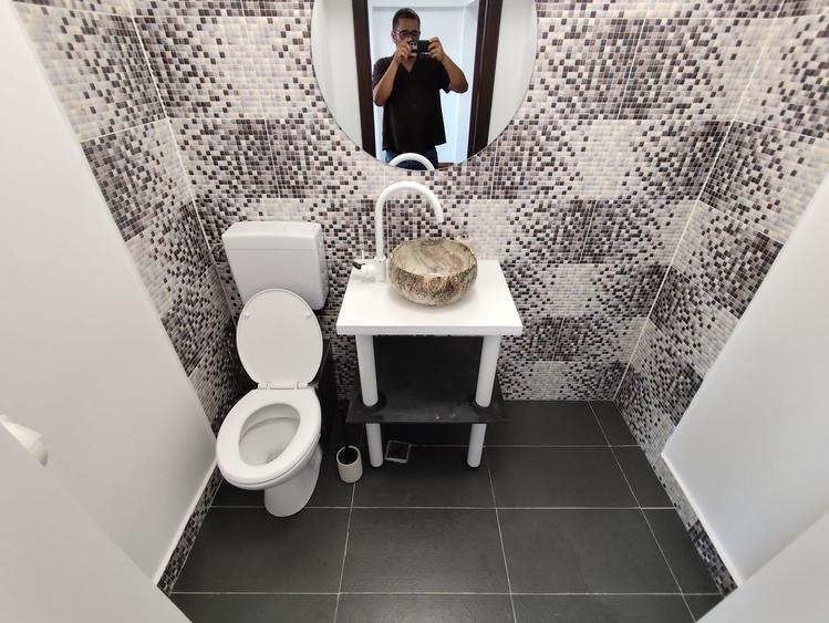 Apartament cu 6 camere decomandat în Unirii