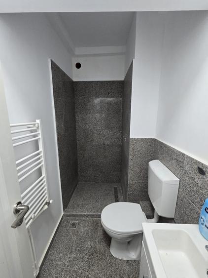 Camere/birouri/spatii de inchiriat amplasate in zona Centrala. - 7