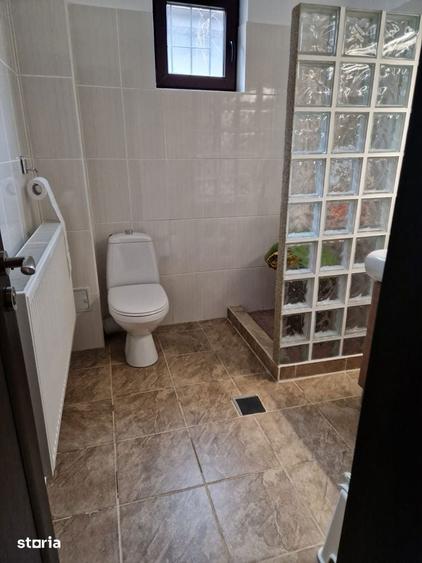Casă cu 5 camere cu Teren 704 Mp în Mihai Eminescu