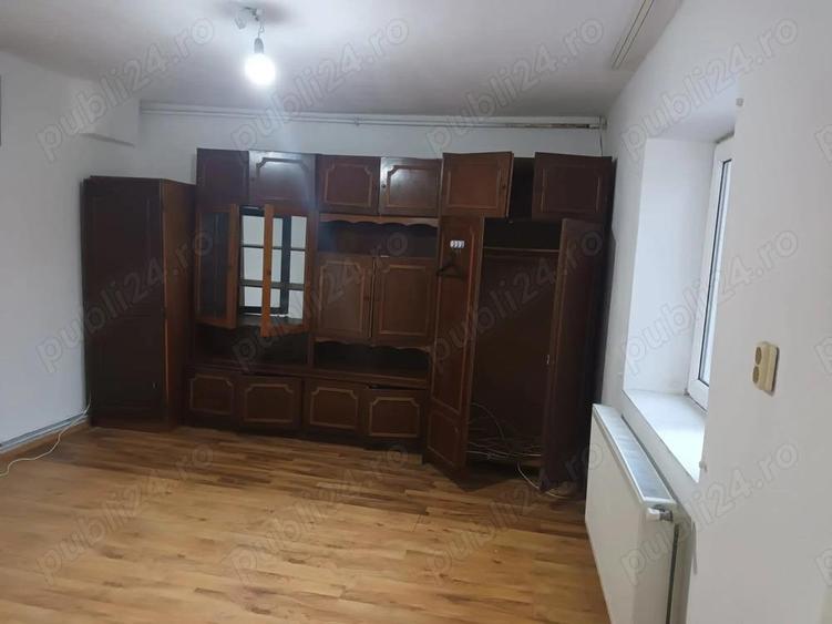 Inchiriez casa Valu lui Traian - 4