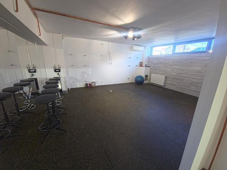 Spațiu comercial 57 mp demisol  Bd. Mamaia  Delfinariu  Utilități incluse - 1