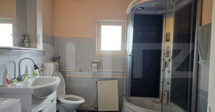 Casa de vanzare cu 2 camere, 77 mp, zona Botizului - 9