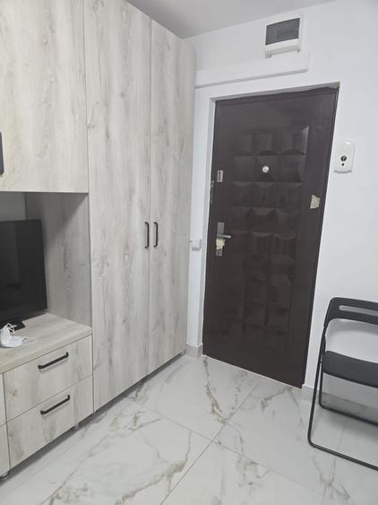 Metrou 1 Decembrie Garsoniera Proaspat Renovata - 6