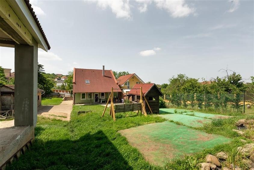 RECO Casa dubla cu teren generos - 1