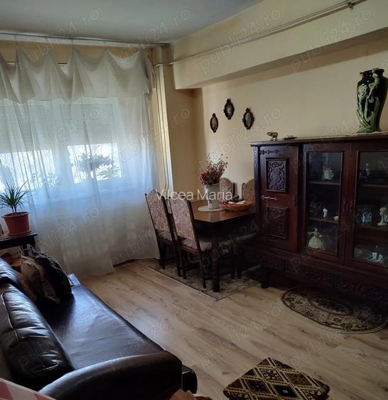 Vand apartament 3 camere central Vand apartament 3 camere central