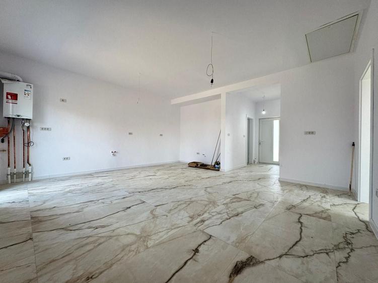 Duplex pe parter cu 3 camere 112.000 - 5