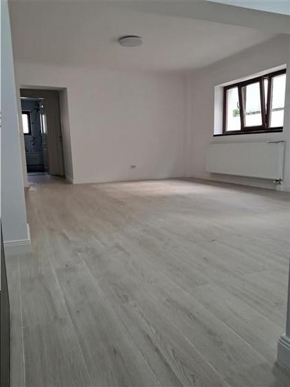 Apartament 2 camere demisol fara a fi ingropat in pamant, cu teren in proprietat - 4
