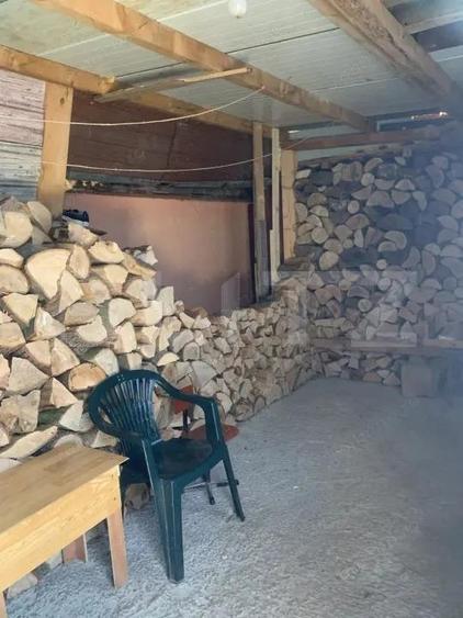 Casa de vanzare in Zarne?ti zona retrasa, langa rau ?i padure - 10