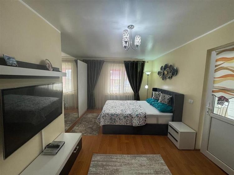 Garsoniera 45 mp (FACTURI INCLUSE), curte+ foisor, parcare - 8