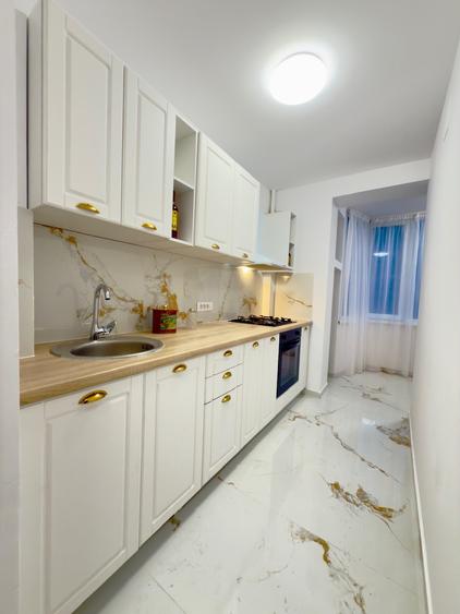 Unirii, Bratianu vizavi de Magazinul Cocor, Renovare - Premium! - 2