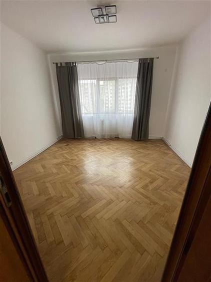 apartament 3 camere Piata Muncii, la 1 minut de gura de metrou, 90mp utili ,etaj - 11