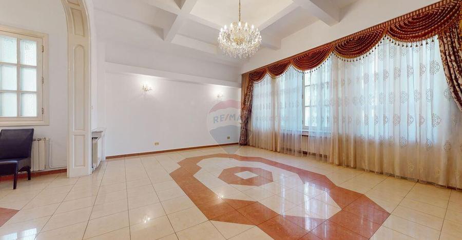 Spatiu deosebit | Destinatie mixta | Locuri parcare | 13 ... - 24