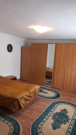 Inchiriez casa in centrul Beiusului - 3