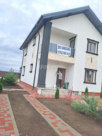 Casa de vanzare