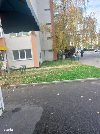 Apartament ,inchiriez , spatiu comercial , birouri , servicii ,Campina - 4