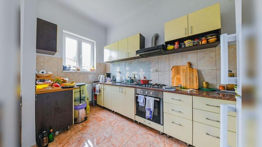 Casa cu 867mp de teren in Andrei Muresanu - 4