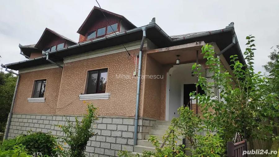 Vand casa de locuit in Turceni