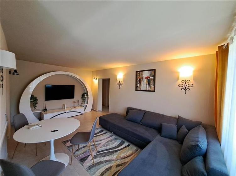 Apartament cu 4 camere, 100 mp utili, situat in zona Centrala! - 2