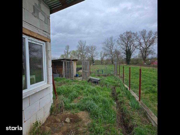 Teren intravilan Uroi - 6