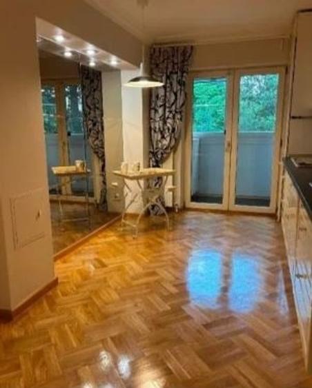 Mosilor, Obor metrou,STEFAN CEL MARE  bl.reabilitat,2/8,mobilat,utilat,AC. - 3