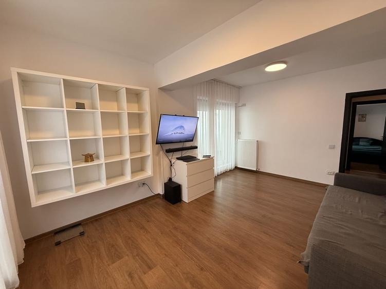 Apartament 2 camere lux, bloc nou, terasă 20 mp, centrală proprie, preț excelent - 1