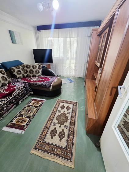 Apartament 3 camere, decomandat, etaj 2, zona Baraolt - 3