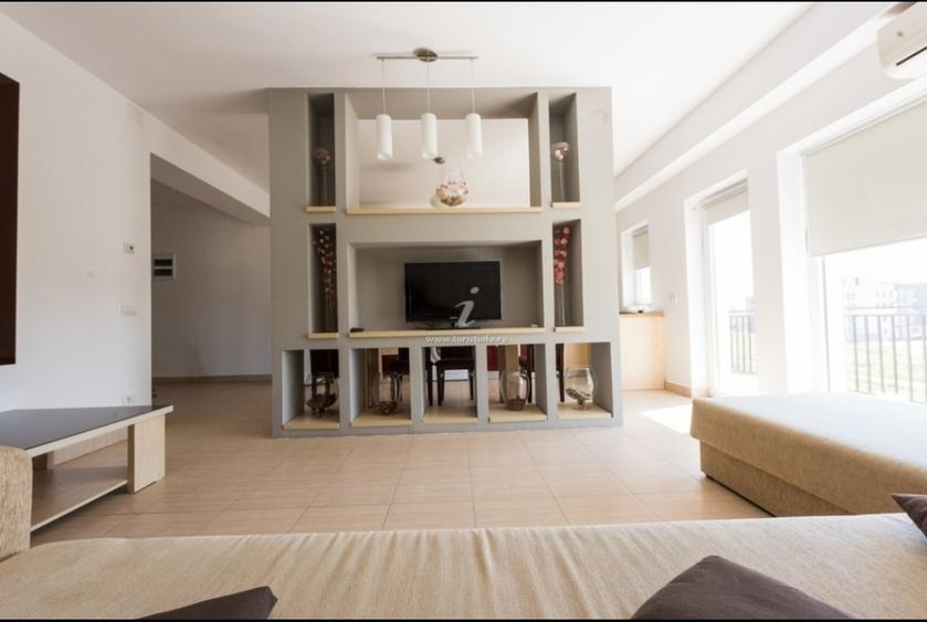 Inchiriere Apartament 2 camere spatios pe malul marii - 4