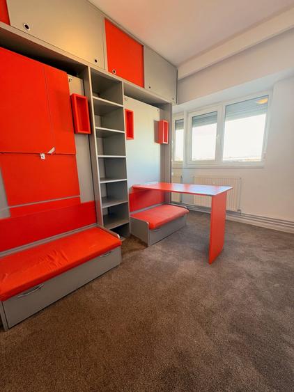 Stefan cel Mare Metrou Obor la 50 m, centrala proprie Viessmann, parcare ADP - 5