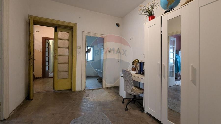 Vânzare Casă / Vilă cu 11 camere  în zona Iancului - 13