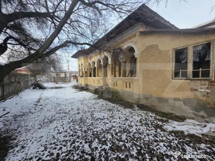 Casa de vanzare, 667 mp, zona Razvad - 10