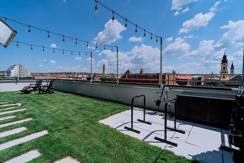 Penthouse 4 camere, ultracentral, Oradea. 800 000 E + TVA. Comision 0 - 27